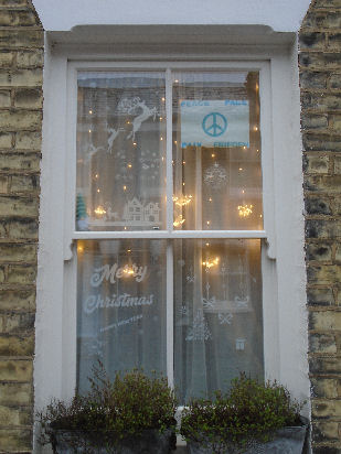 2023 Gwydir St festive window